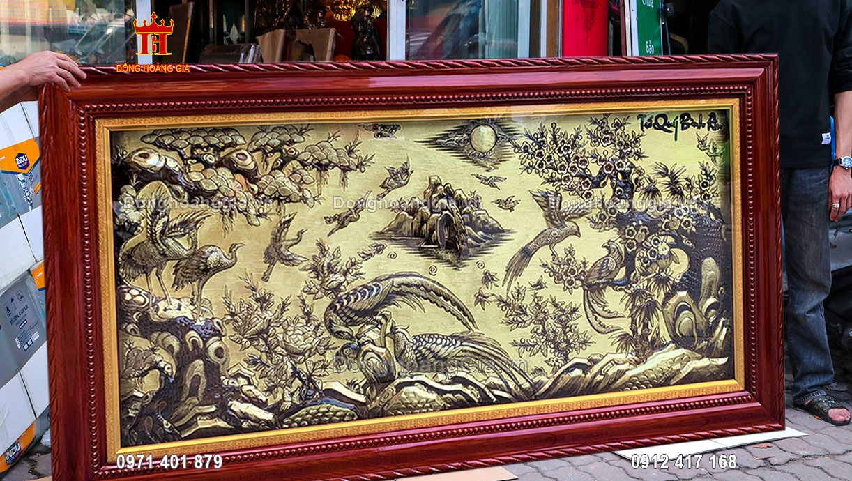 Tranh tứ quý bình an bằng đồng hun là dòng sản phẩm tranh treo phòng khách cao cấp